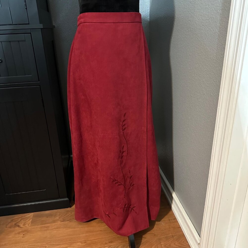 Bechamel Maxi Skirt Size 10 Red Embroidered Faux Suede Boho‎ Western Waist 28"